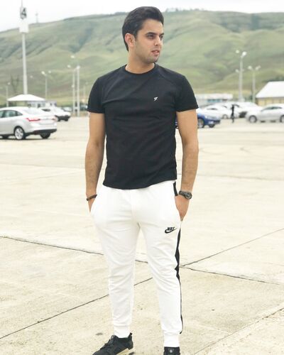 ,   Huseyn, 32 ,   ,   , c 