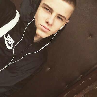  ,   Viktor, 25 ,   