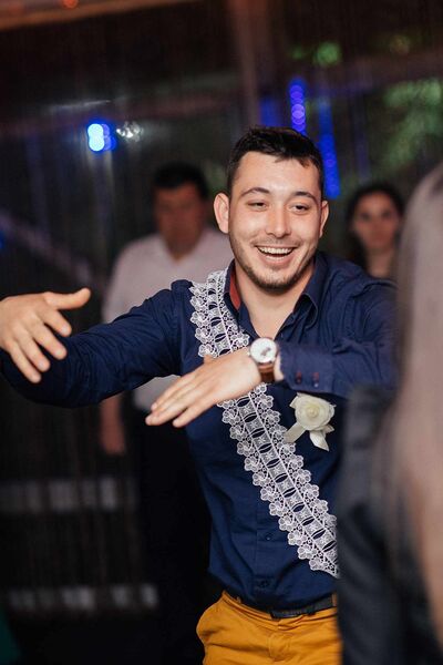  ,   Ion, 28 ,   ,   , c , 