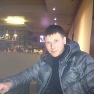  ,   Viktor, 38 ,   