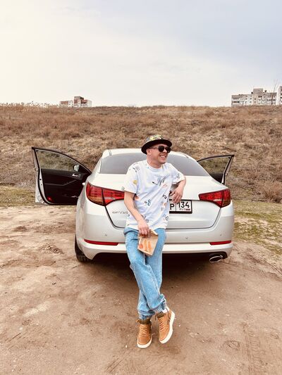  ,   Artem, 38 ,   ,   , c , 