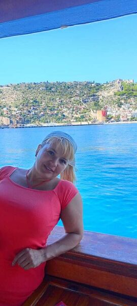  ,   Elena, 45 ,   c 