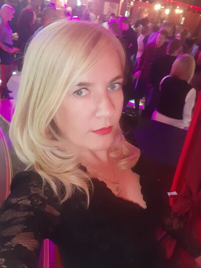  ,   Ekaterina, 46 ,   c 