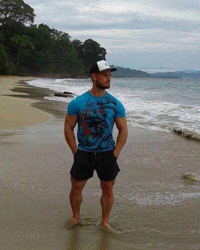  ,   Vlad, 47 ,   ,   