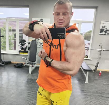  ,   Sergey, 39 ,   ,   