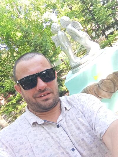  -,   Anton, 38 ,   ,   