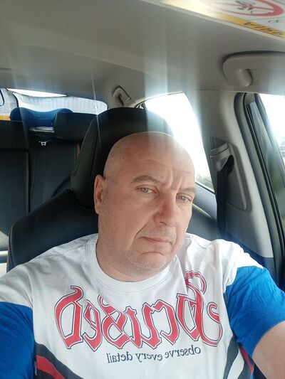  ,   Valentin, 52 ,   ,   