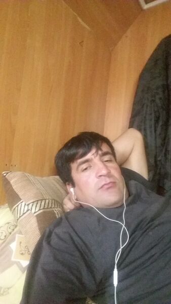  ,   Micha, 40 ,  