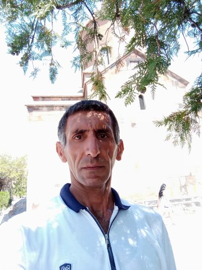  ,   Tigran, 42 ,   ,   