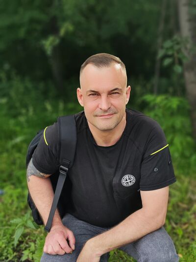  ,   Alex, 47 ,   ,   , c 