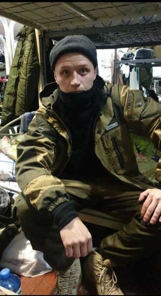  ,   Denis, 28 ,   ,   