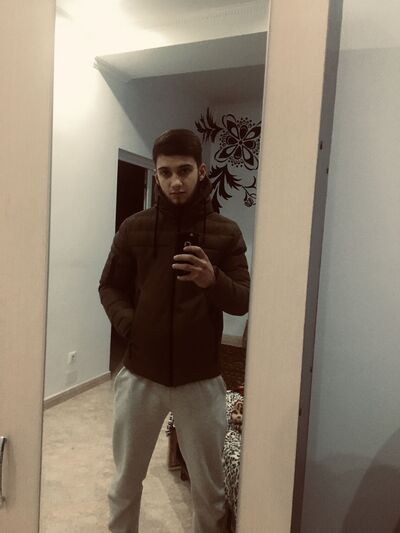  ,   Cristian, 25 ,   ,   