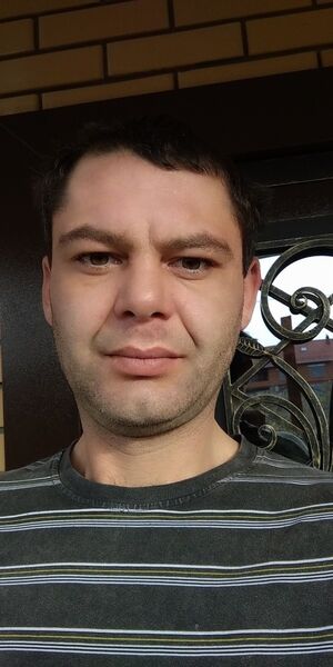  ,   Maik, 44 ,   