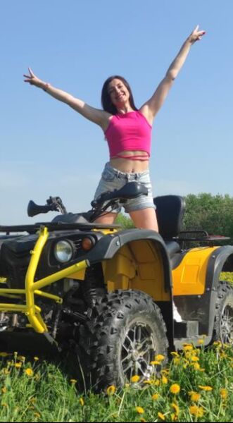  ,   Tanya, 46 ,   ,   