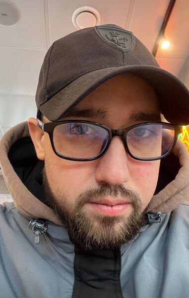  ,   Artem, 30 ,   ,   
