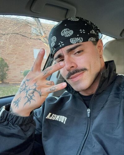  ,   Bobby, 35 ,   ,   