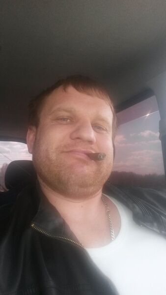  ,   Alex, 41 ,   
