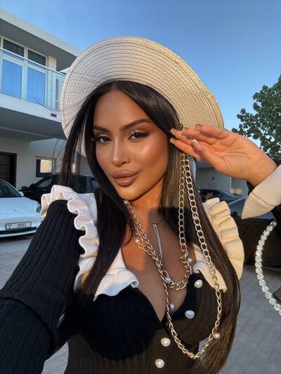  ,   Kristina, 21 ,   ,   