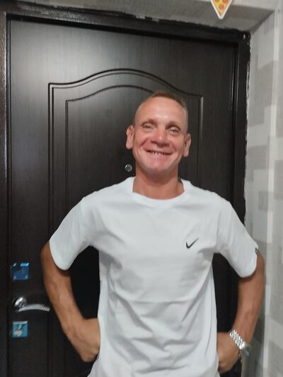  ,   Viktor, 37 ,   ,   , c , 