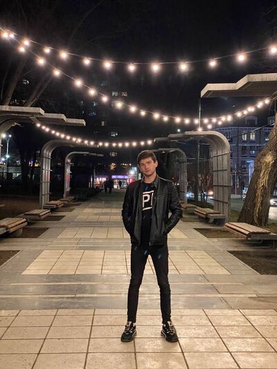  ,   Vitya, 22 ,   ,   