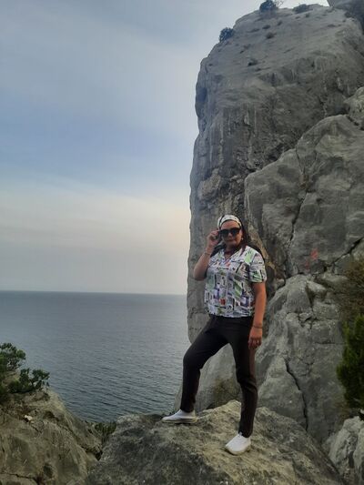  --,   Marina, 49 ,   ,   , 