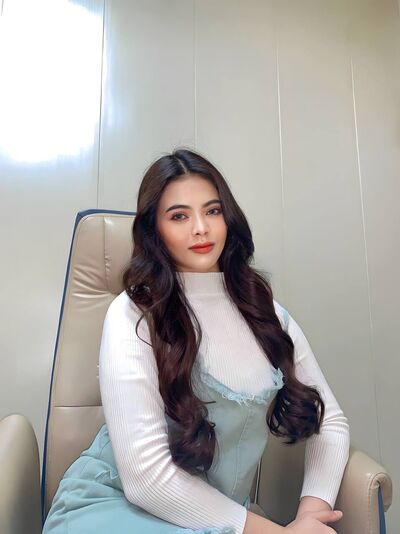  Merville,   Izzati, 34 ,   ,   