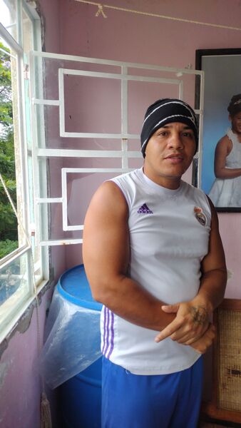  -,   Yordenis, 41 ,   ,   