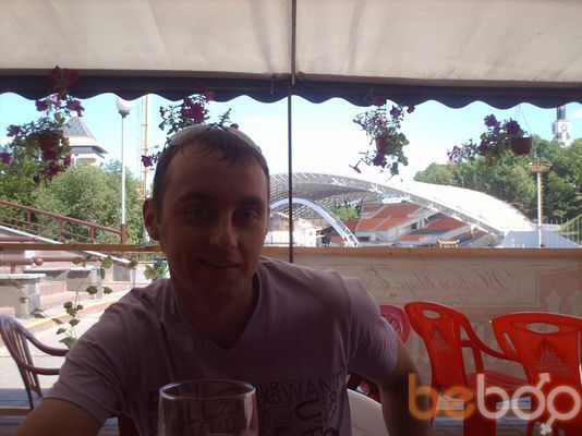  ,   Sasha, 39 ,   