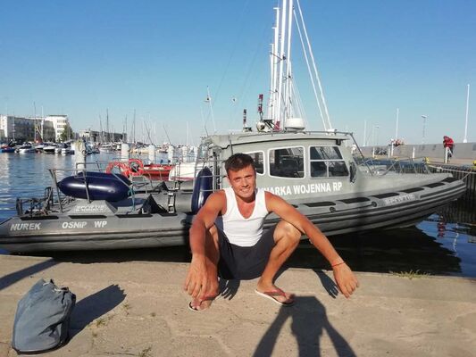  ,   Vitalii, 42 ,   ,   , c 