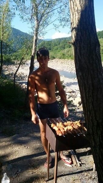  ,   Artur, 35 ,   ,   , c 