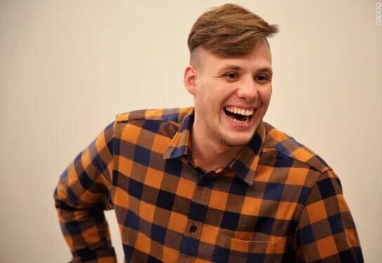  42496225  Oleg, 32 ,    