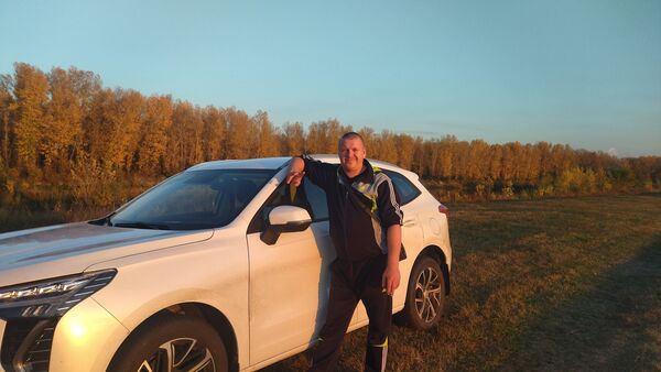  ,   Viktor, 40 ,     , c 