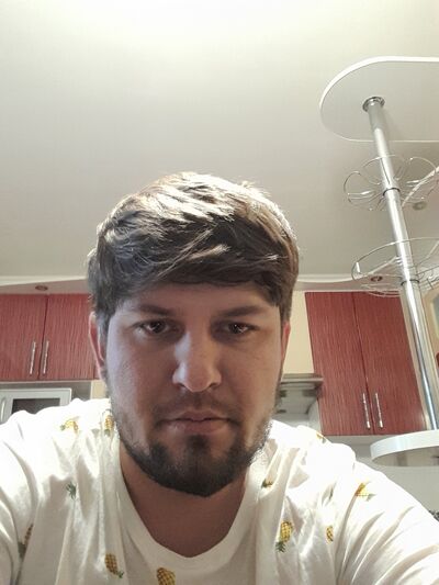  North Charleston,   Behruz, 32 ,   ,   