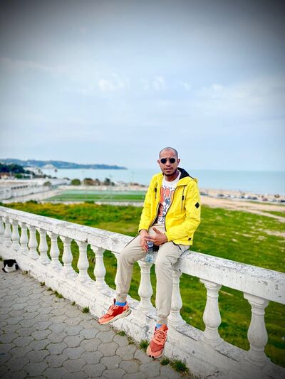  ,   Esmail, 32 ,   ,   