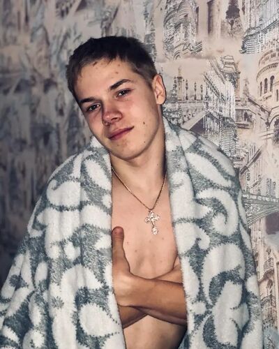  -,   Maxim, 23 ,   ,   