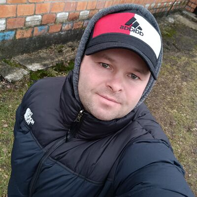  ,   Alex, 35 ,   ,   