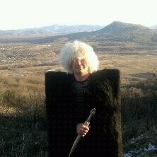  ,   Dzhon, 44 ,  