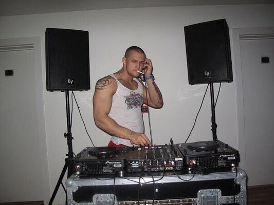  --,   Alex Lexus, 25 ,   ,   , c 