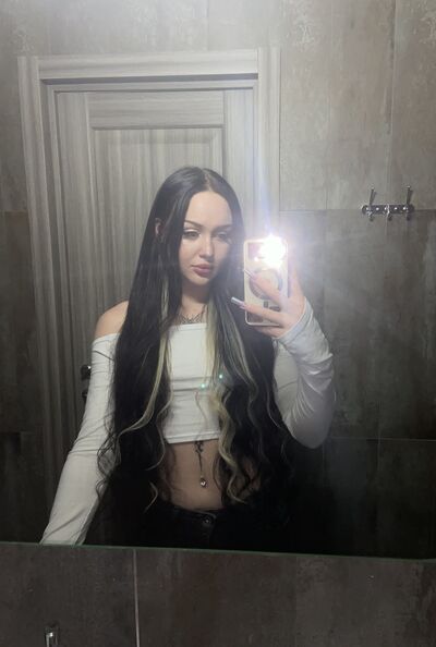  ,   Sonya, 19 ,   ,   