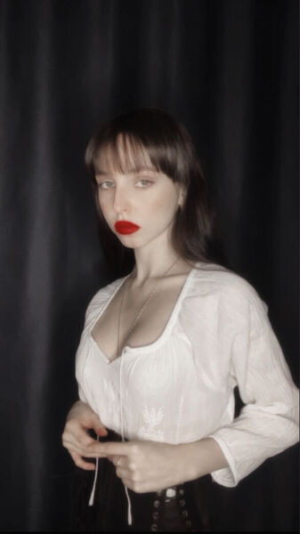  --,   Christine, 22 ,   ,   , c 