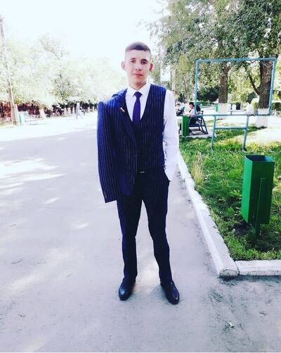  ,   Yerkebulan, 27 ,   ,   
