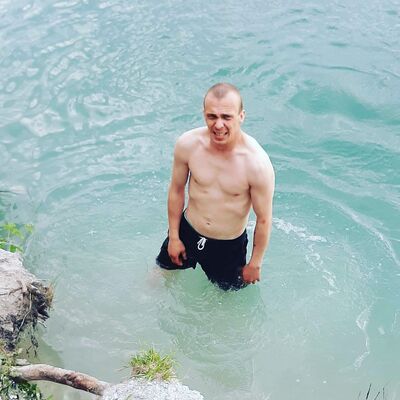  Raszyn,   Oleg, 31 ,   ,   , c 