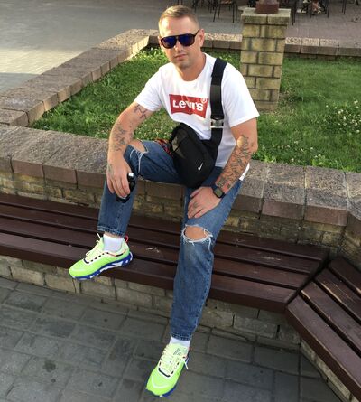  ,   Alex, 40 ,   ,   , 