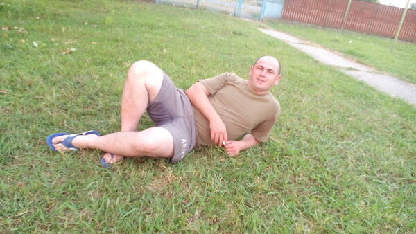 ,   Zura, 39 ,   