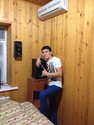  ,   Akmal, 33 ,   ,   , c 