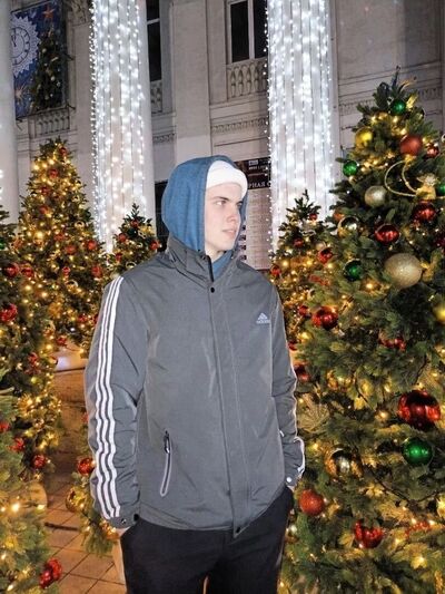 ,   Nikita, 20 ,   ,   