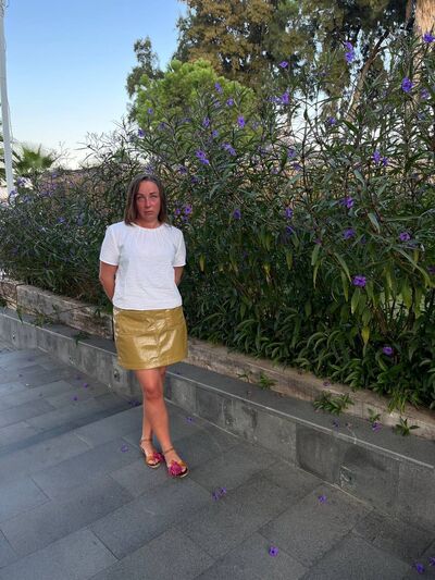  ,   Kris, 37 ,   ,   