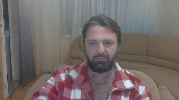  ,   Alex, 48 ,  