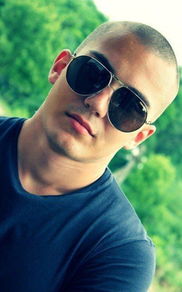  45920945  Marcus, 43 ,    