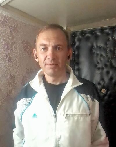  ,   Konstantin, 43 ,   c 